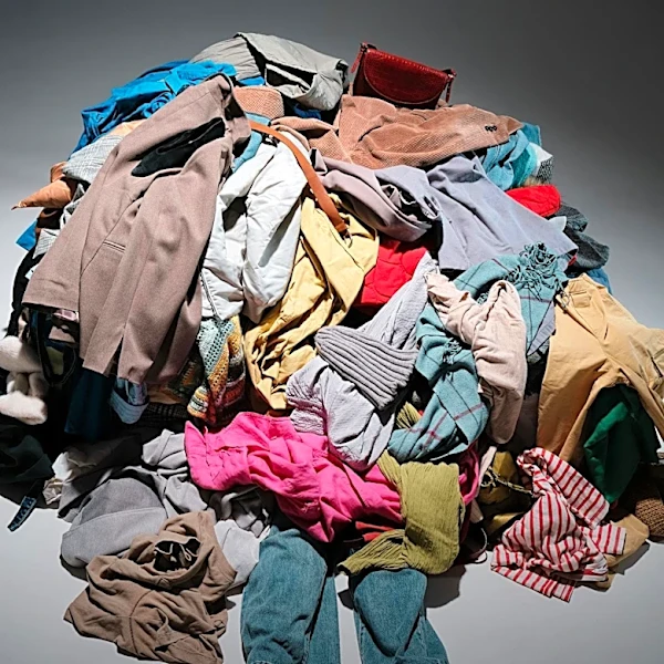 Congresswoman Chellie Pingree Introduces Textile Waste Reduction Act to Combat Fast Fashion Pollution