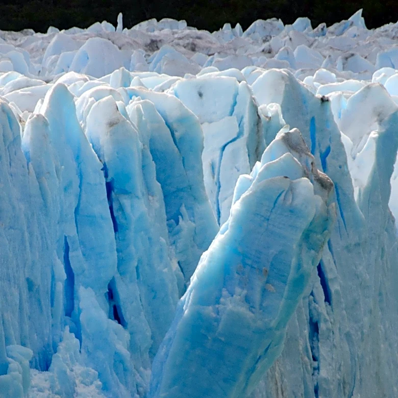 Antarctic Ice Sheet Faces Significant Mass Loss by End of 21st Century, Study Reveals