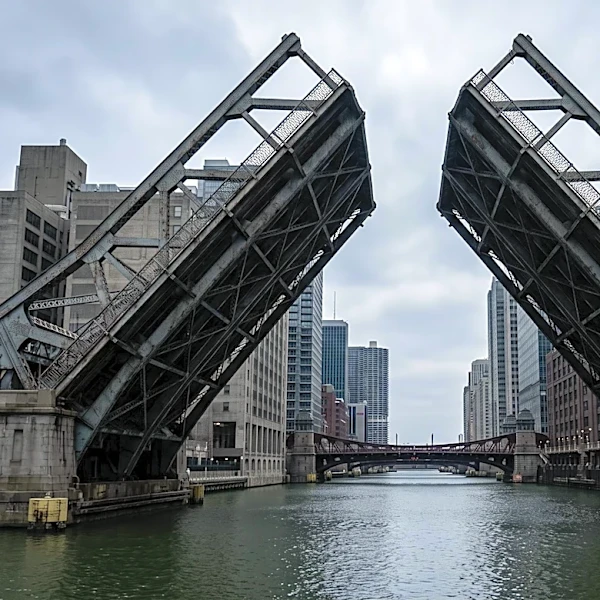 Chicago Police Oversight Body Divided Over Accountability for Operation Midway Blitz