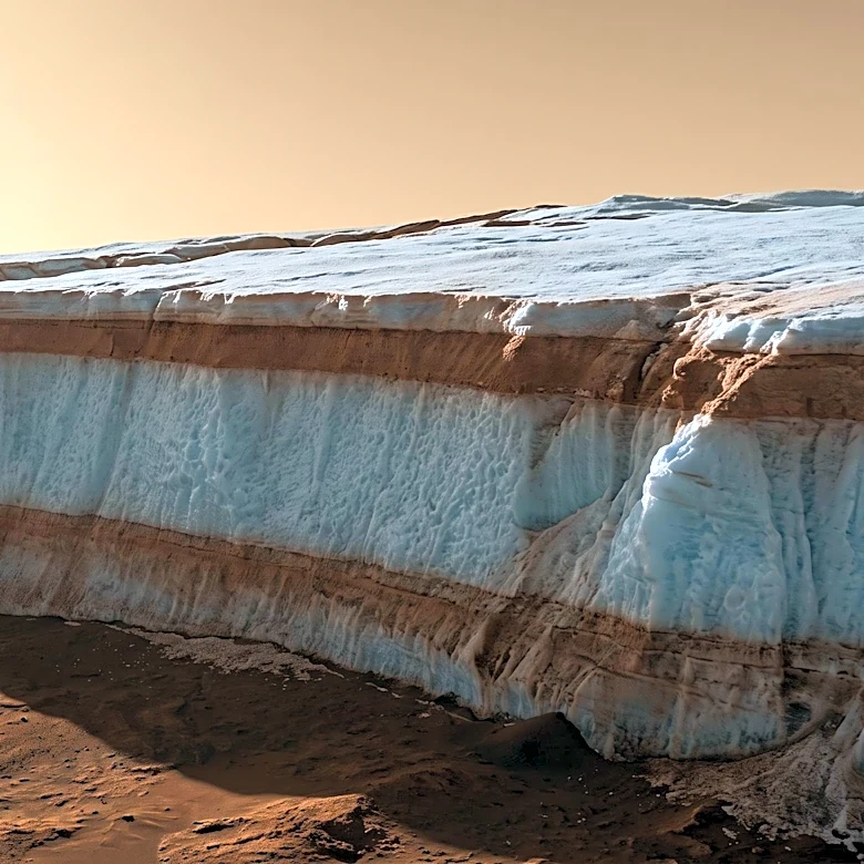Mars North Pole Ice Contains Less Dust Than Previously Thought, University of Washington Study Reveals