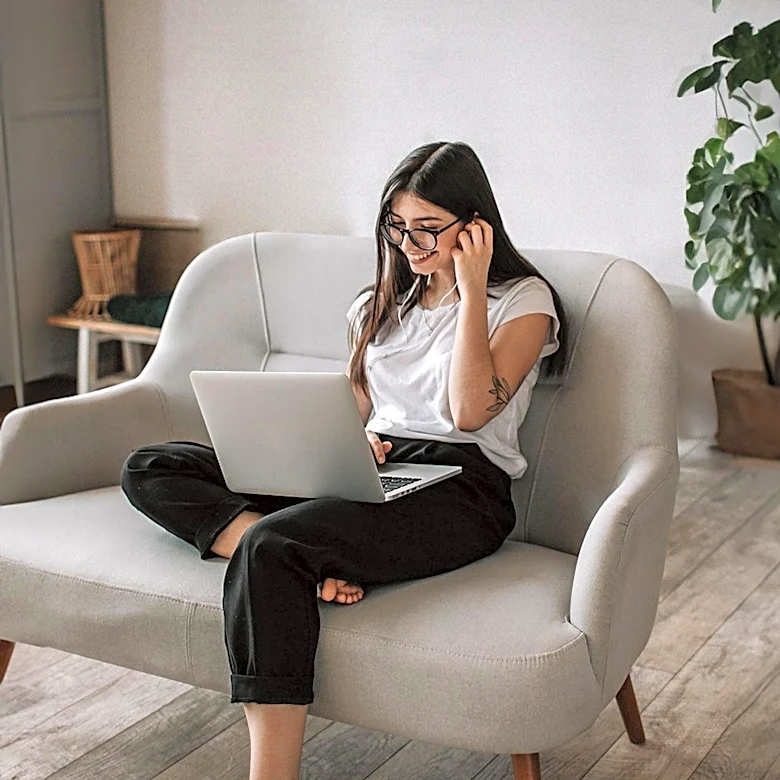Dr. Kristie Ineichen Offers Accessible Online Therapy Through Talkspace