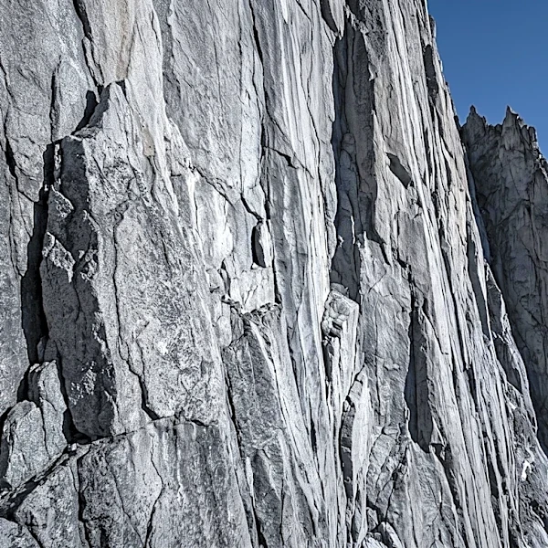Teenager Rescued After Following AI-Generated Hiking Route to Cliff Edge
