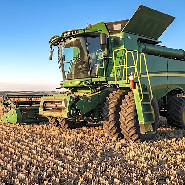 USDA and FTC Review Farmer Complaints on Agricultural Equipment Sales and Repairs