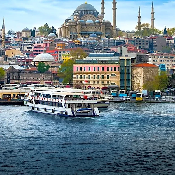 Istanbul: A City Bridging Continents with Rich History and Culture