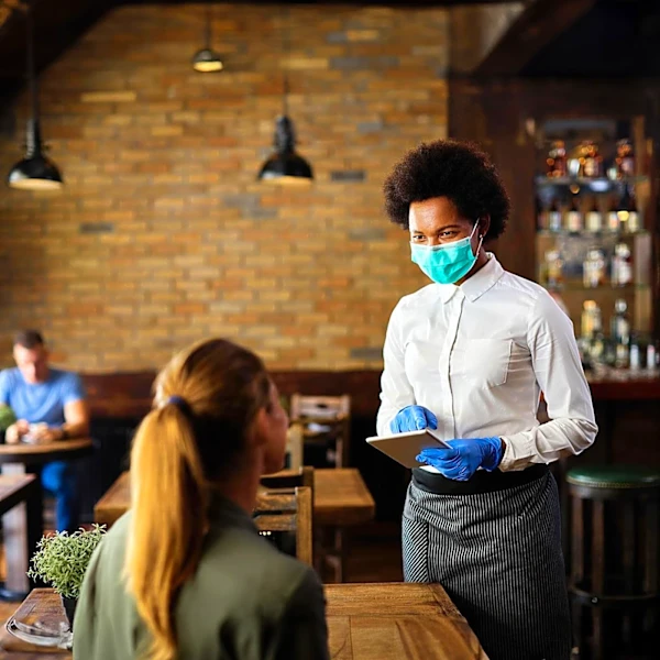 California's Standardized Minimum Wage Redefines Tipping Culture for Service Workers