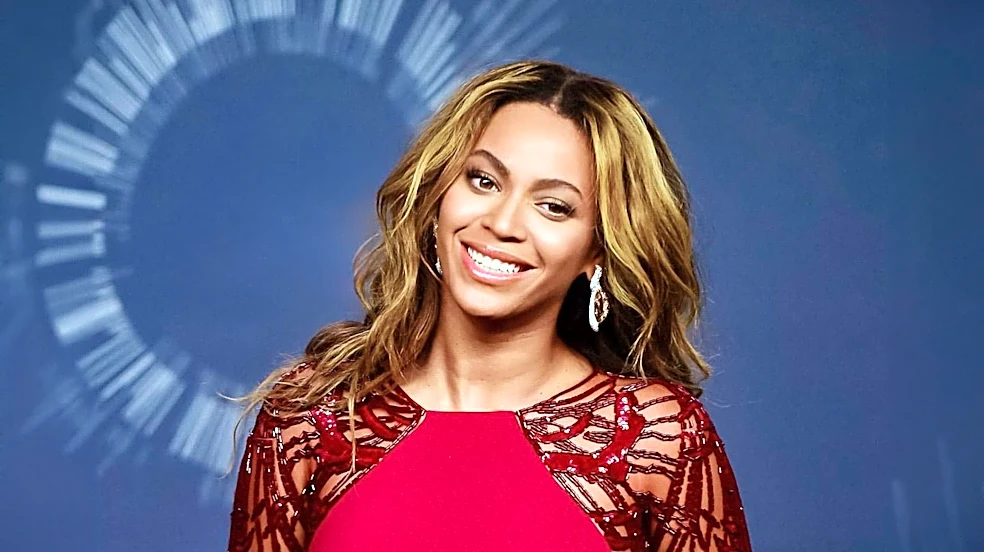 Beyoncé Attends Grand Opening of Knowles-Rowland House in Houston
