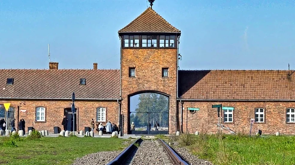 California Rethinks Holocaust Education to Include Broader Jewish History