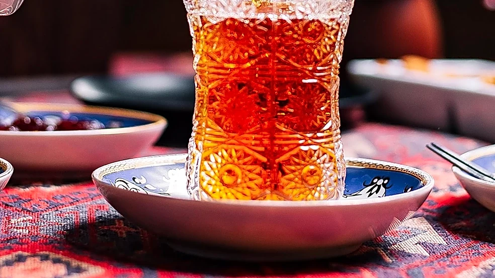 Kabul Residents Raise Concerns Over Quality of Imported Tea, Citing Health Risks and Lack of Oversight