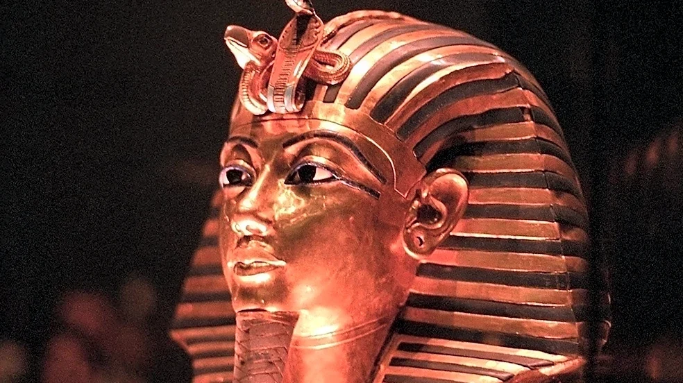 Howard Carter's Tutankhamun Tomb Records Reveal Decade-Long Preservation Struggle Beyond Public View