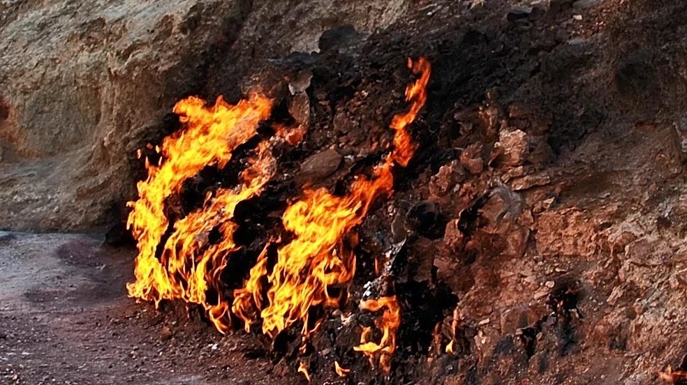 New York's Eternal Flame Falls: A Geological Anomaly with Unexplained Origins