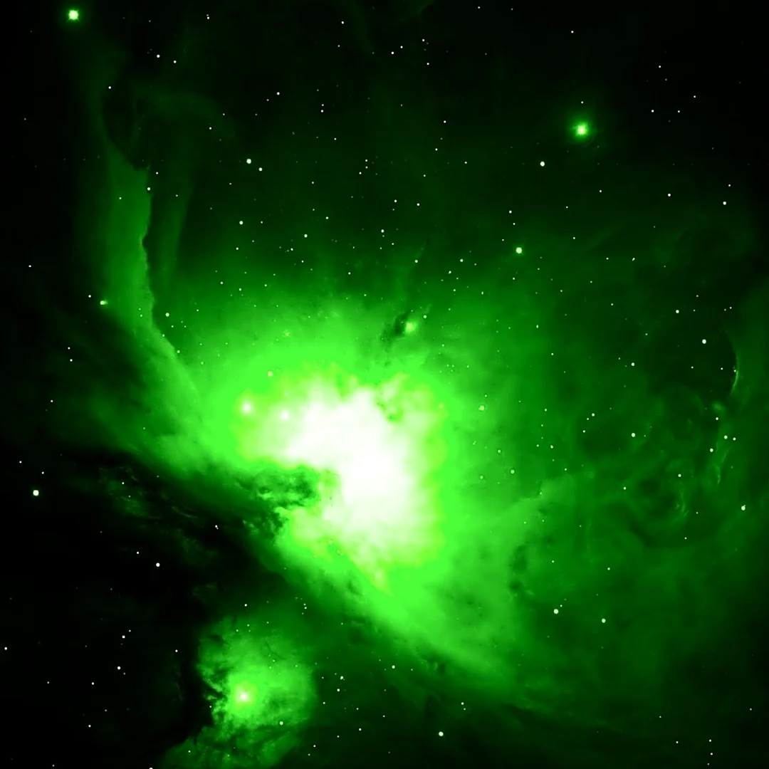 Scientists Discover First 'Zombie' Star with 'Ghostly Green Glow' from Consumed Planetary Debris