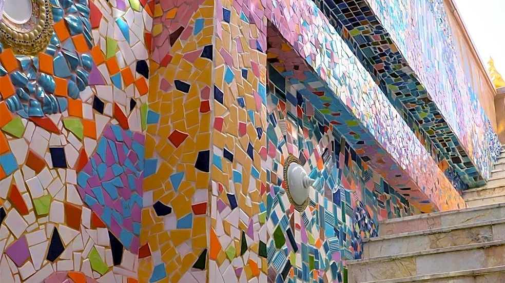 Mathematics and Algorithms Drive Modern Mosaic Artistry