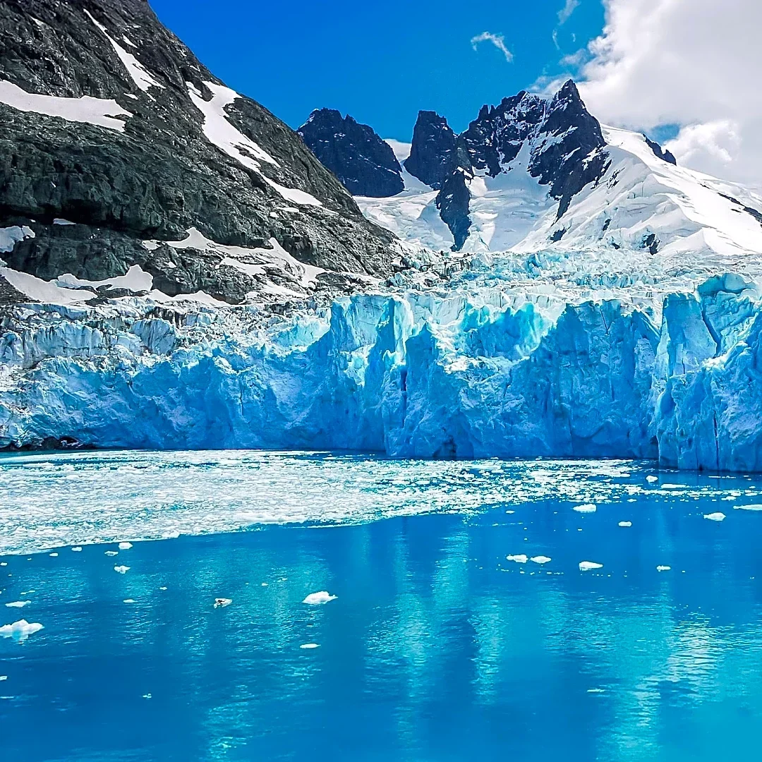Alaska Glaciers Face Rapid Mass Loss, Impacting Sea Levels and Local Ecosystems