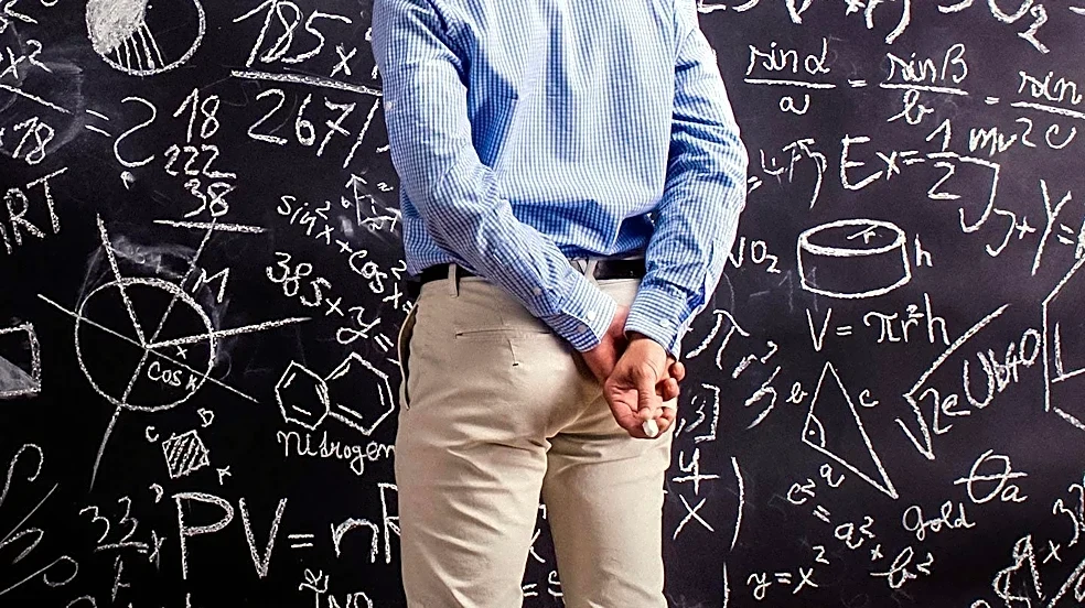 Professor Michael Levin Explores Unconventional Intelligence and Biological Problem-Solving at Tufts University