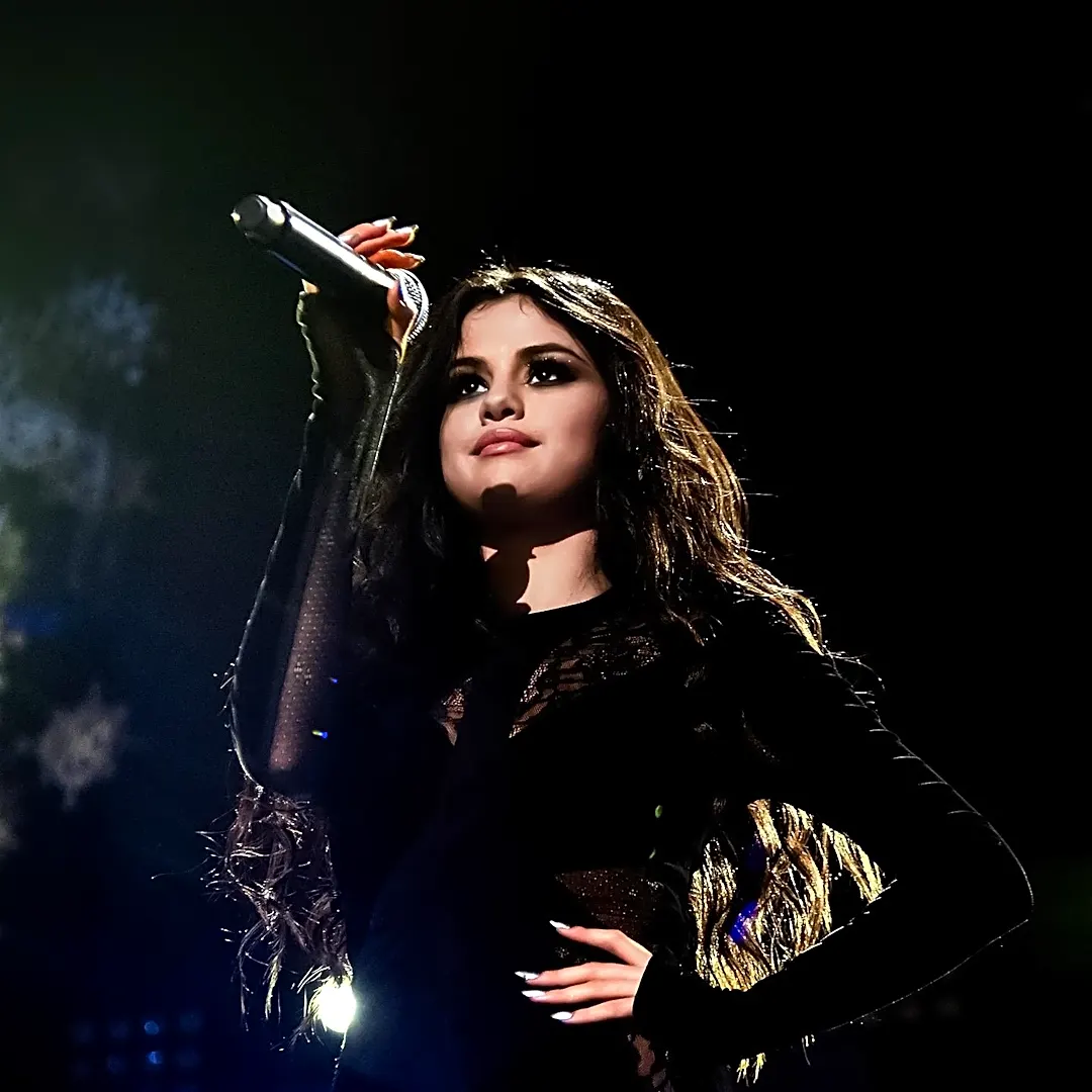Selena Gomez Attributes Voice Change to Vaping, Scientific Studies Support Concerns