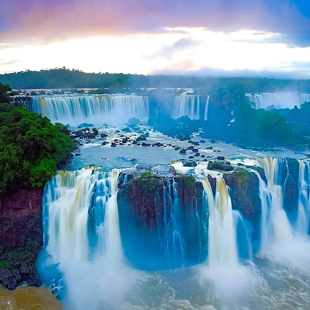 Iguazú Falls Experiences Near-Record Water Flow Due to Super El Niño