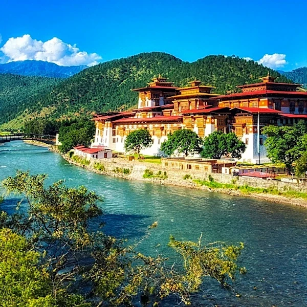 Australia's Student Visa Shakeup May Force Up to 30,000 Bhutanese Students to Return Home