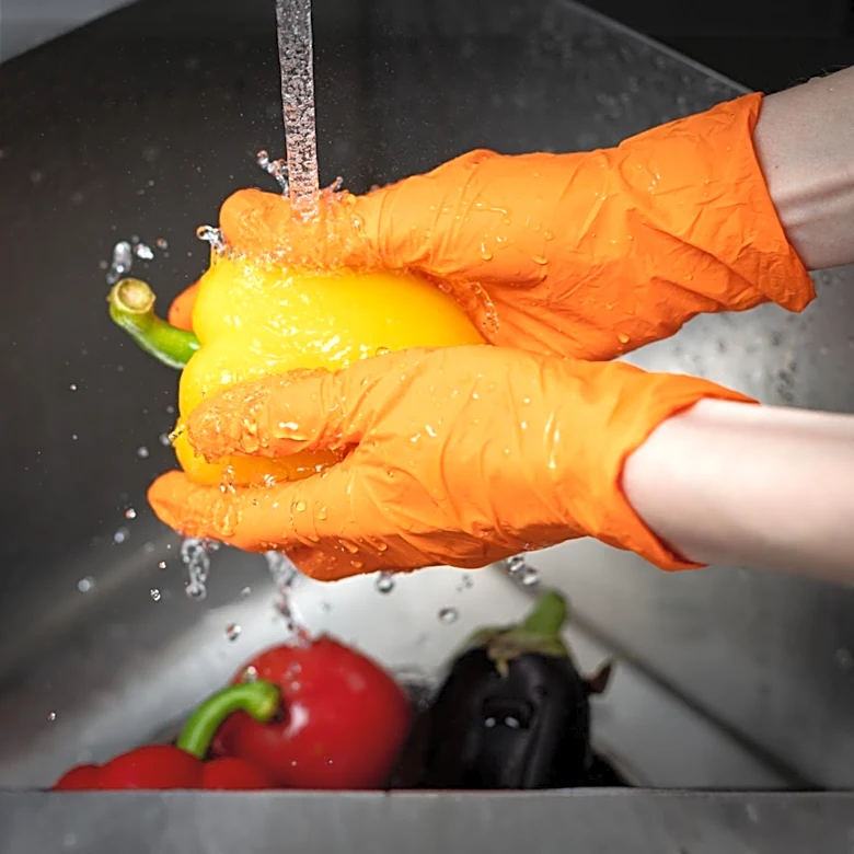Consumers Advised on Proper Produce Cleaning to Mitigate Foodborne Illness and Pesticide Exposure Risks