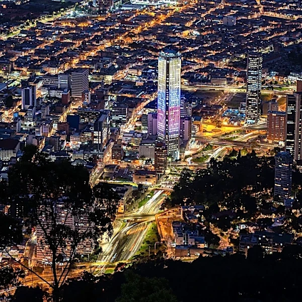 Ecuador Faces Ongoing Blackout Risk Amid Insufficient Generation and Minimal Colombian Power Imports
