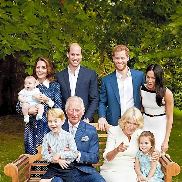 Prince Harry's Public Reconciliation Efforts Deemed 'Big Mistake' by Royal Experts