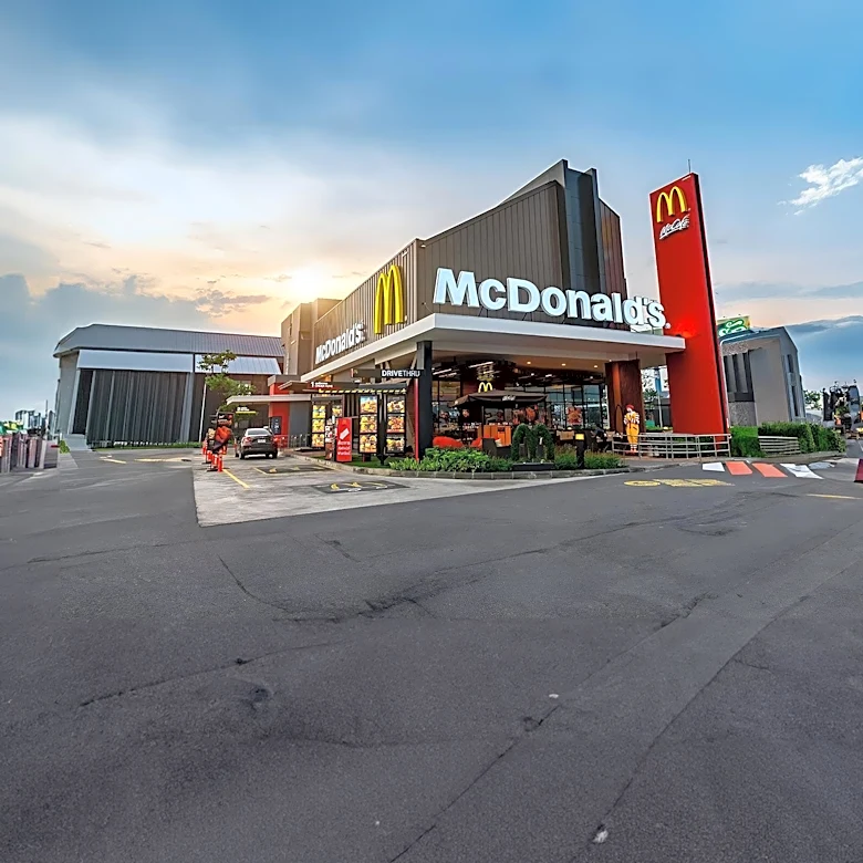 CVS Health Collaborates with Ronald McDonald House to Provide Fall-Themed Support for Families in Connecticut