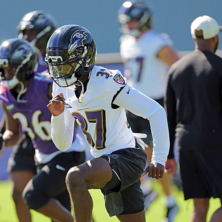 Ravens waive former sixth-round CB Robert Longerbeam