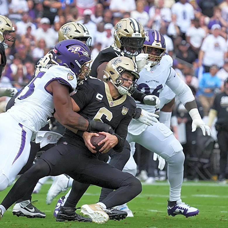 Tavius Robinson brings impressive sack streak into Cowboys matchup
