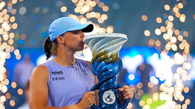 Tennis-Swiatek downs Paolini to claim first Cincinnati Open title