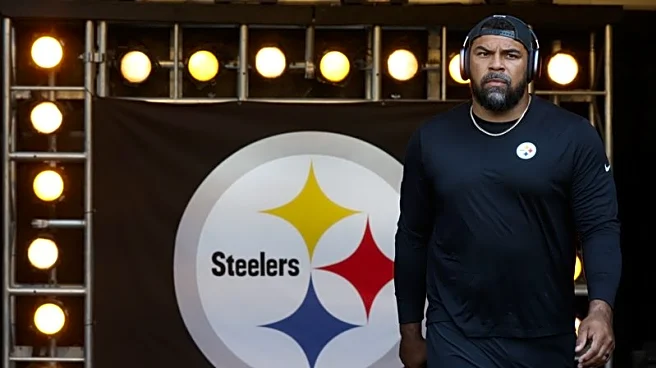 Steelers All-Pro DT Cameron Heyward practices with team