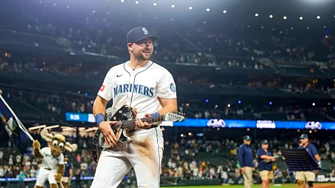 Cal Raleigh's 50th homer sparks M's in win over Padres