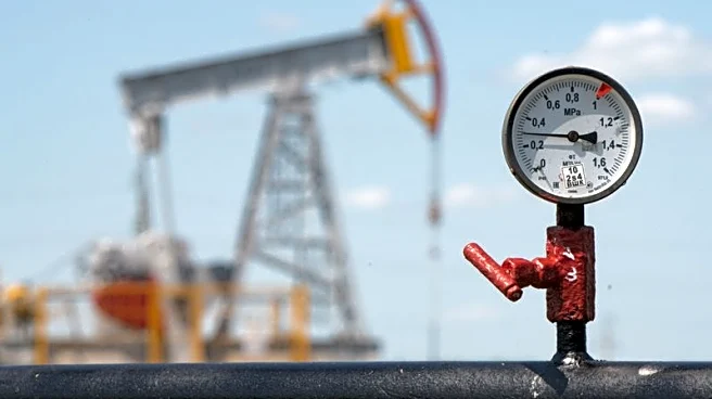 Oil holds in tight range, rising output offsets Russia supply disruptions