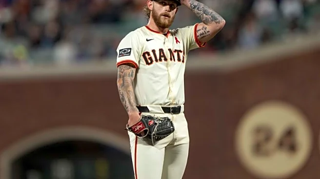 Giants place LHP Carson Whisenhunt (back) on 15-day injured list