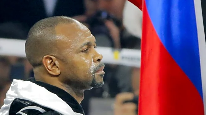 Boxing-Roy Jones Jr gets 1988 Olympic gold medal from the man who beat him
