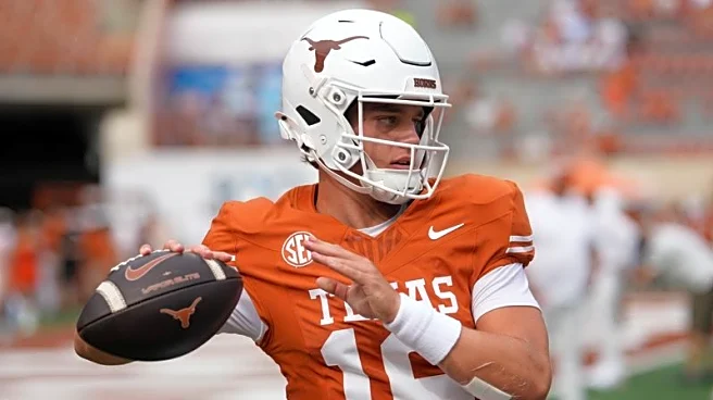 Texas coach unloads on reporter with potty talk in Arch's defense
