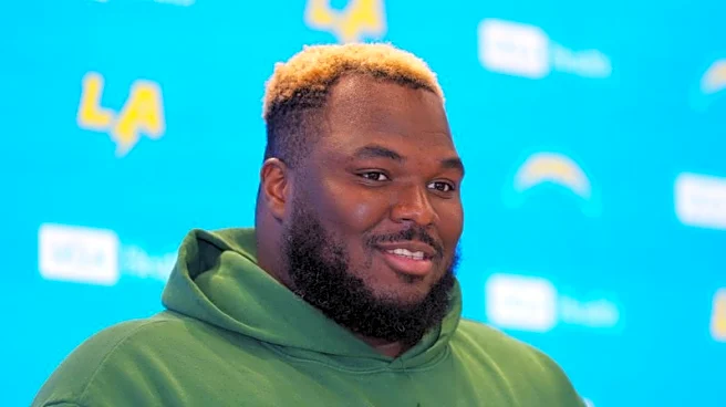 Report: NFL fines Chargers DT Teair Tart for slap