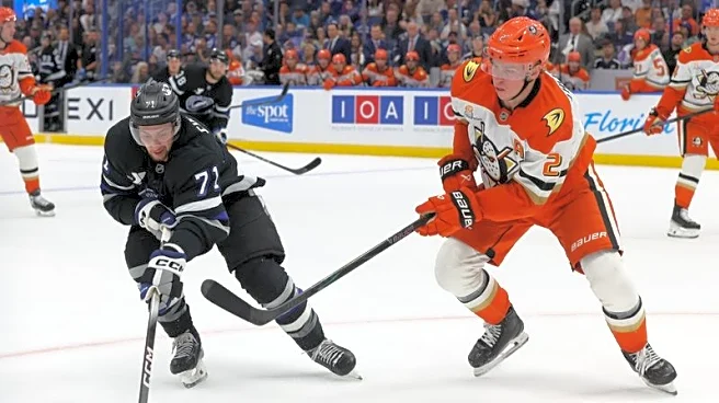 NHL roundup: Milestone night for Lightning trio in win