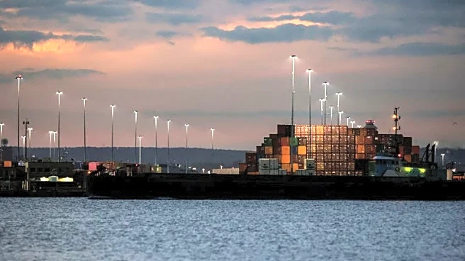 Poll shows 47% of Americans see large US trade deficit as economic emergency