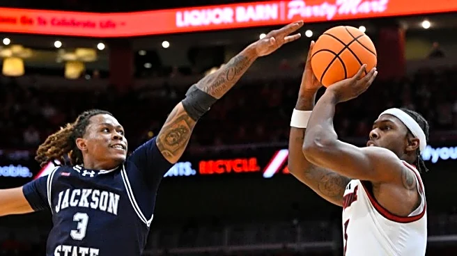 Top 25 roundup: No. 11 Louisville eclipses century mark in romp