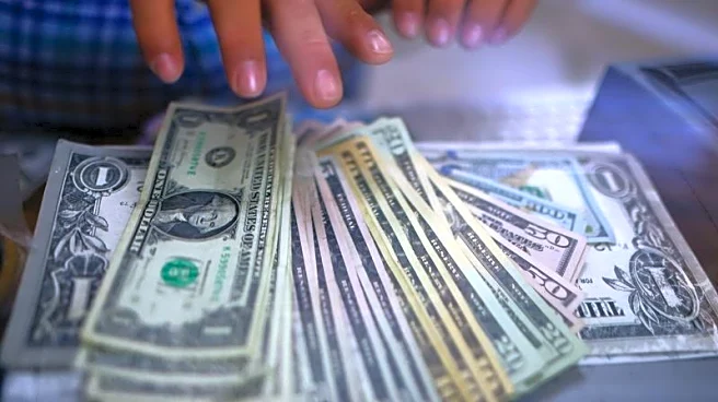 Dollar steady as growth worries tempered by hopes shutdown may end soon