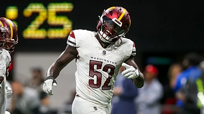 Raiders sign LB Jamin Davis, place OL Jackson Powers-Johnson on IR