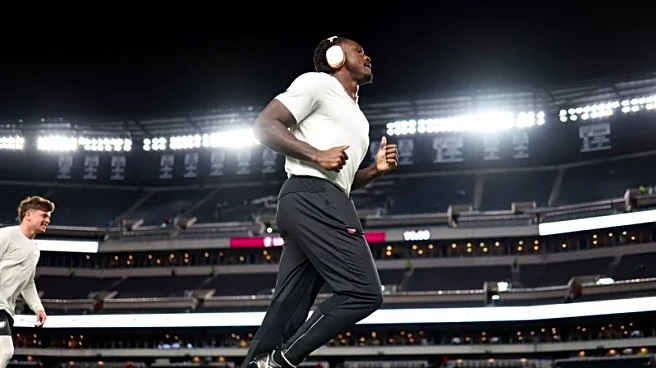 Eagles' A.J. Brown, Jeffrey Lurie stage mid-practice meeting