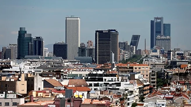 Spain raises next year's spending ceiling amid growth, targets lower deficits