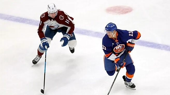 NHL roundup: Islanders end Avalanche's 17-game point streak