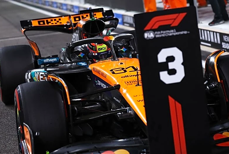 Motor racing–McLaren's Piastri not giving up on taking title from third on grid