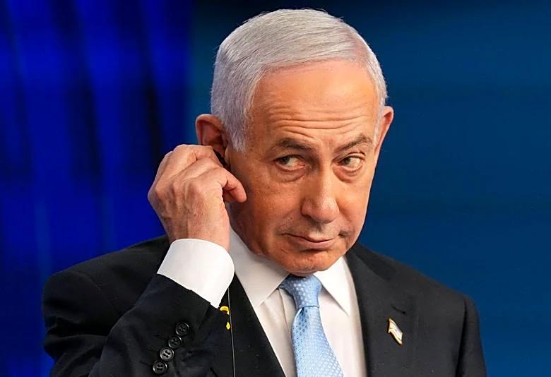 Netanyahu says he will not quit politics if he receives a pardon