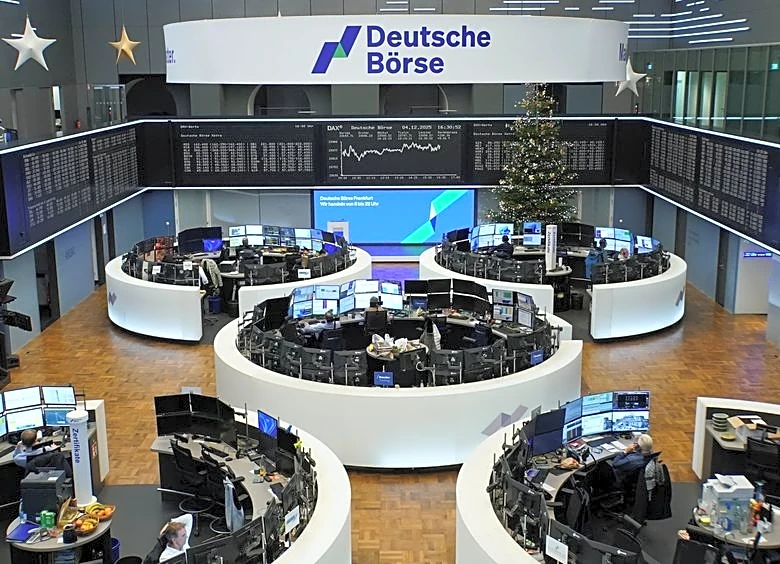 European shares weighed down by consumer stocks as Unilever, L'Oreal decline