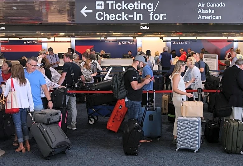 Trump administration wants airlines, airports to offer healthier food, exercise options