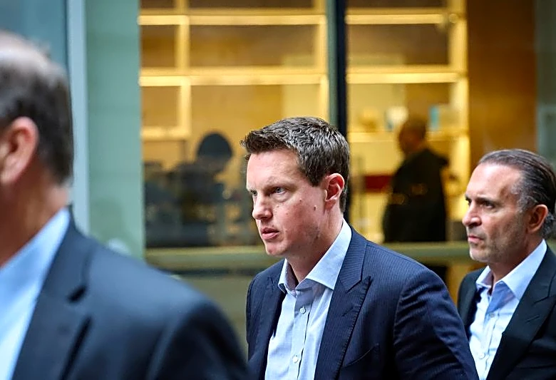 Warner Bros' lack of response fueled Paramount's hostile bid, filing says