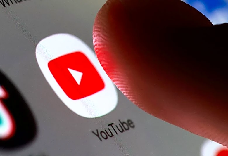 Britons watch YouTube for 51 minutes a day, regulator Ofcom says