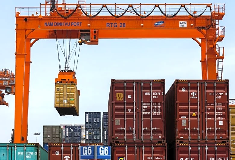 Analysis-How China Inc is marching into Vietnam amid US tariffs​​​